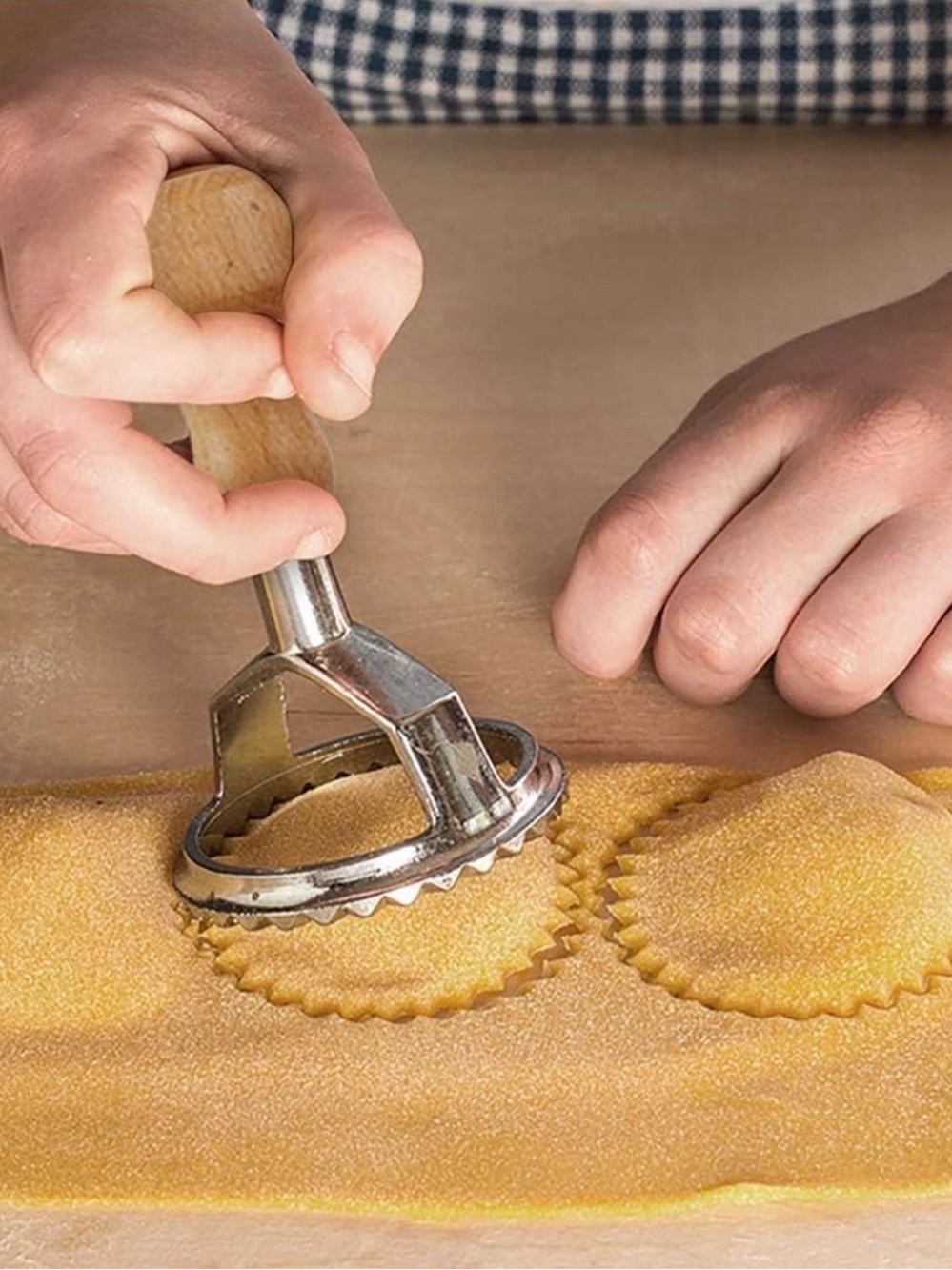 Ravioli Stamp Cutters (3) - Picture 4 of 6